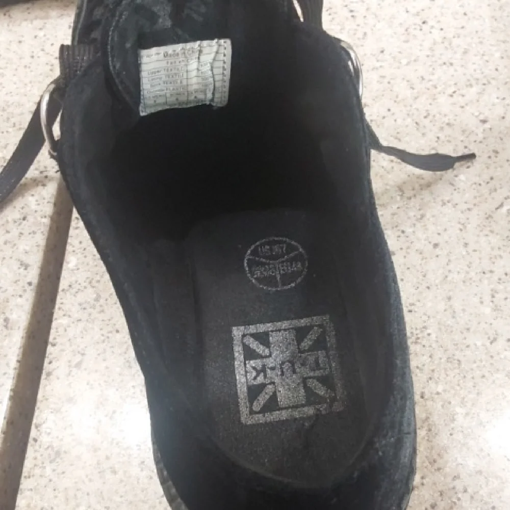 T.U.K Black Platform Shoes - Picture 4 of 7